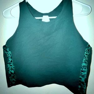 Athleta Conscious Crop D-DD